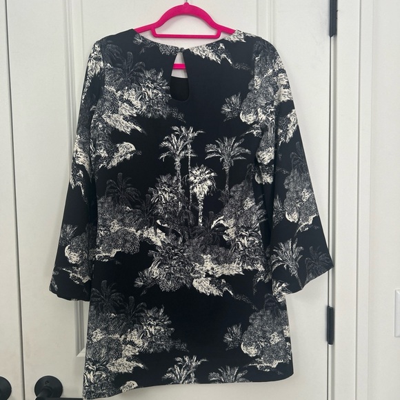 $295 MESTIZA New York size S Midy Mini Dress Bell Slv Black Tropical Floral - Picture 4 of 4